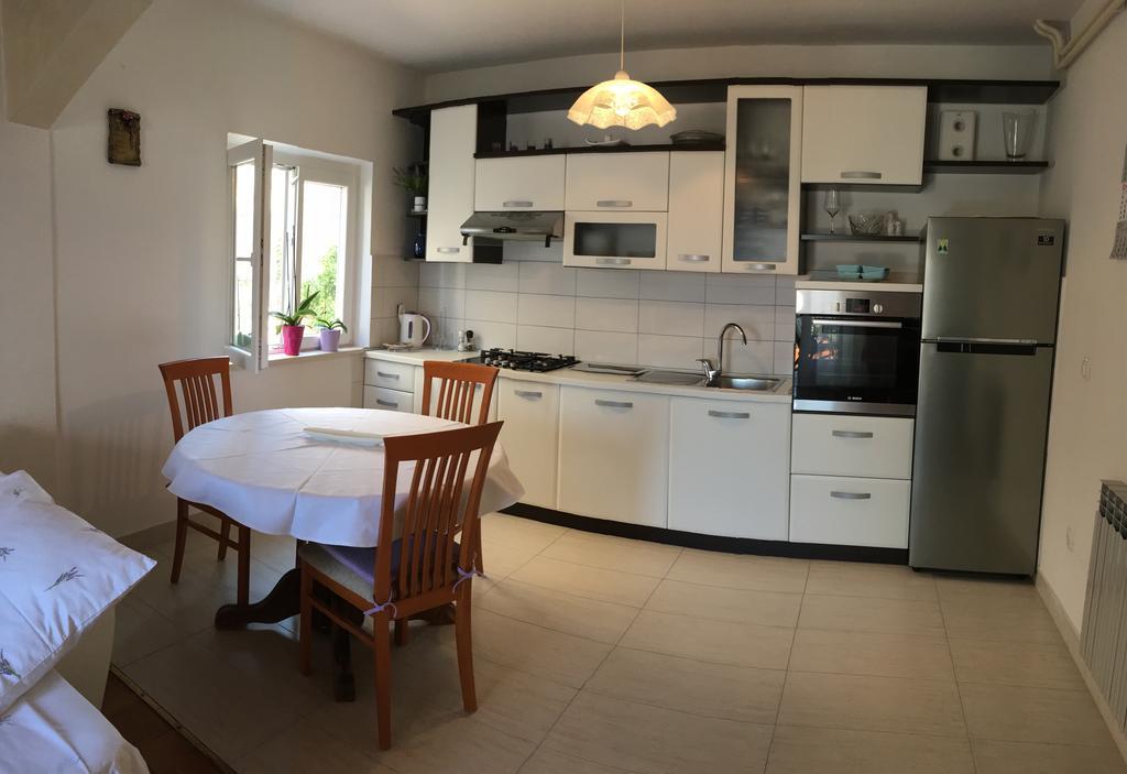 Guesthouse Cipre Lumbarda Extérieur photo