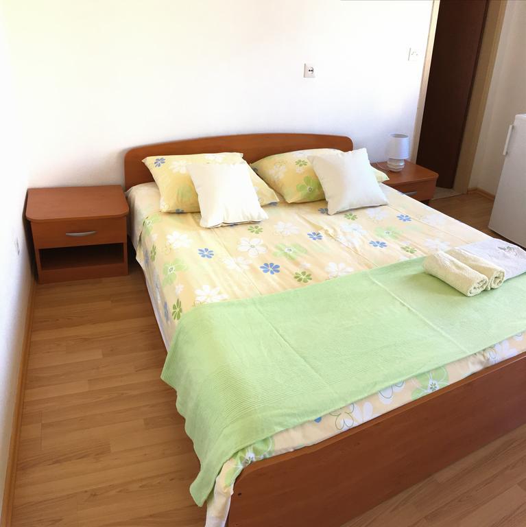 Guesthouse Cipre Lumbarda Extérieur photo