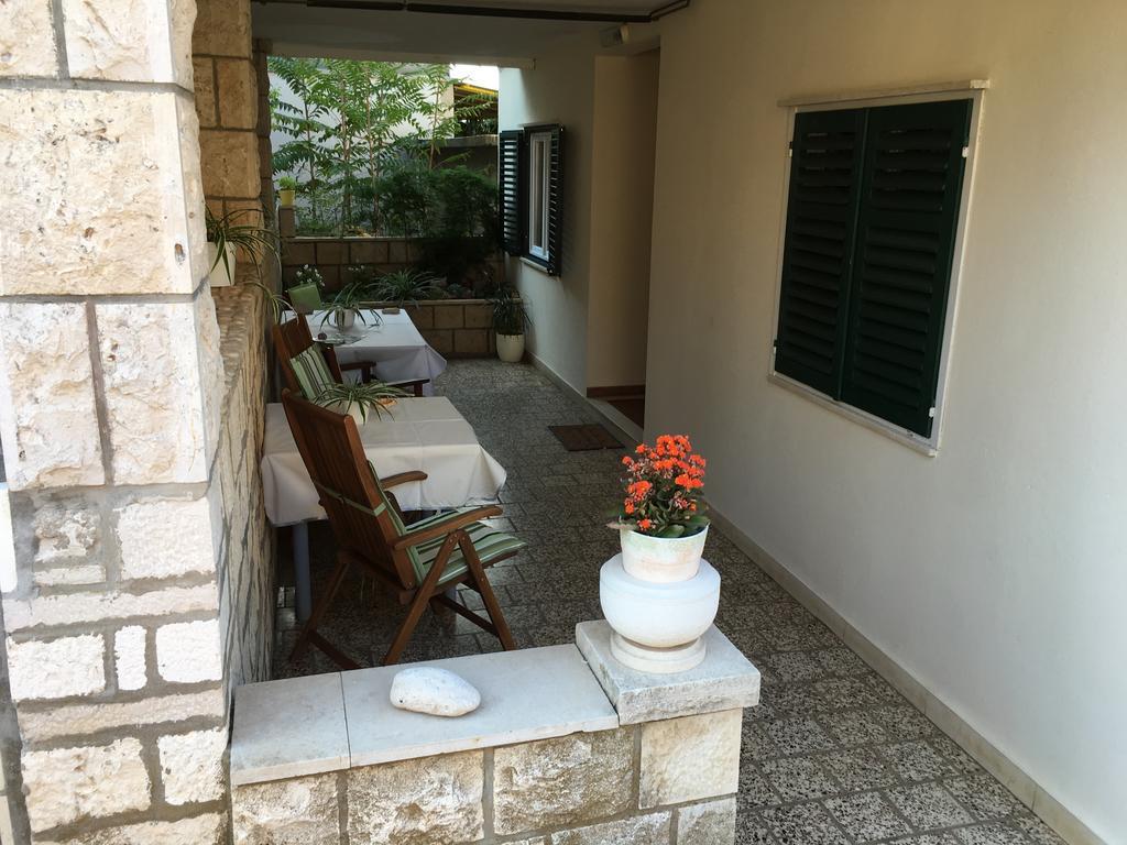 Guesthouse Cipre Lumbarda Extérieur photo